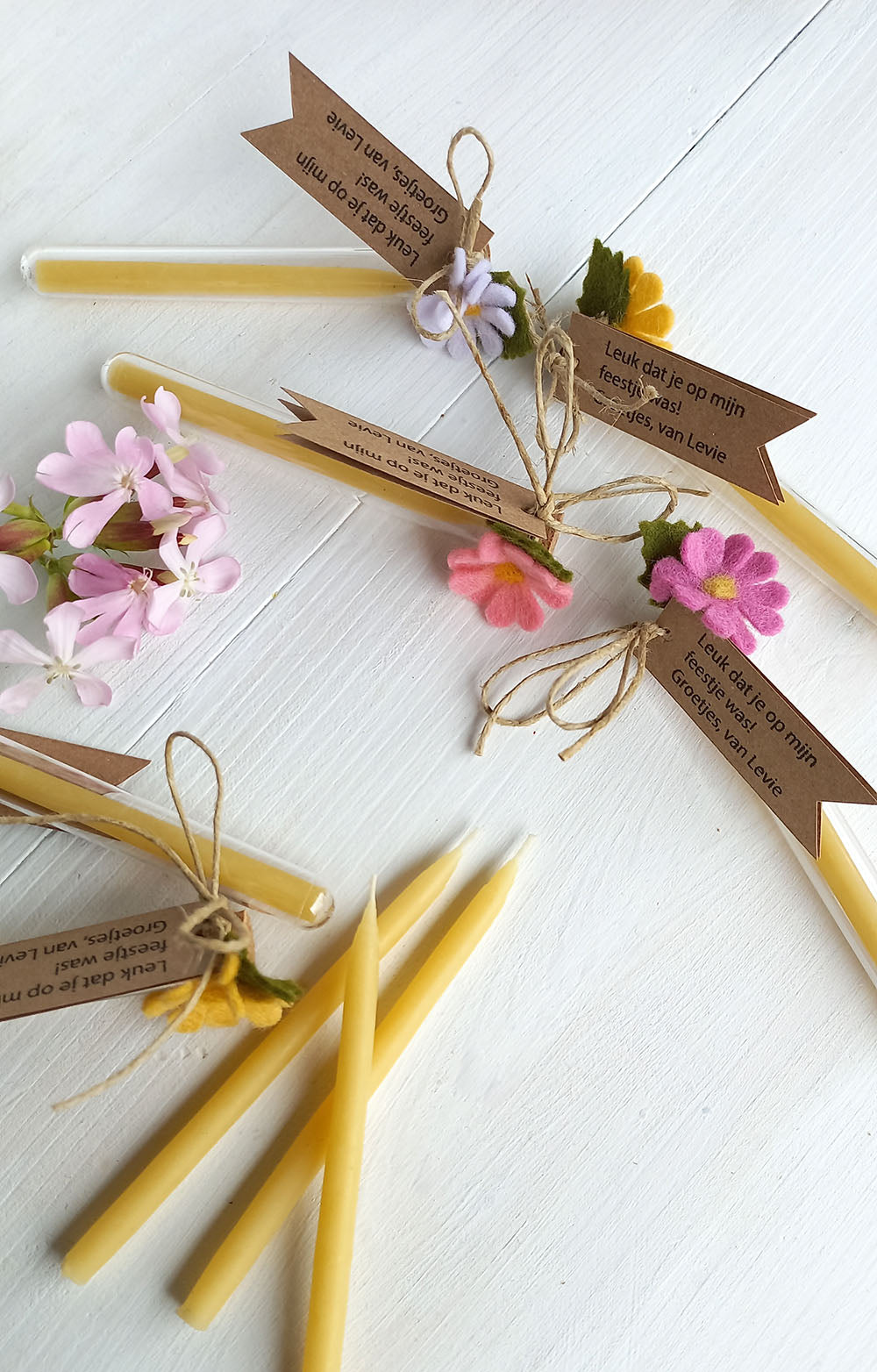 bijenwas kaarsje als traktatie