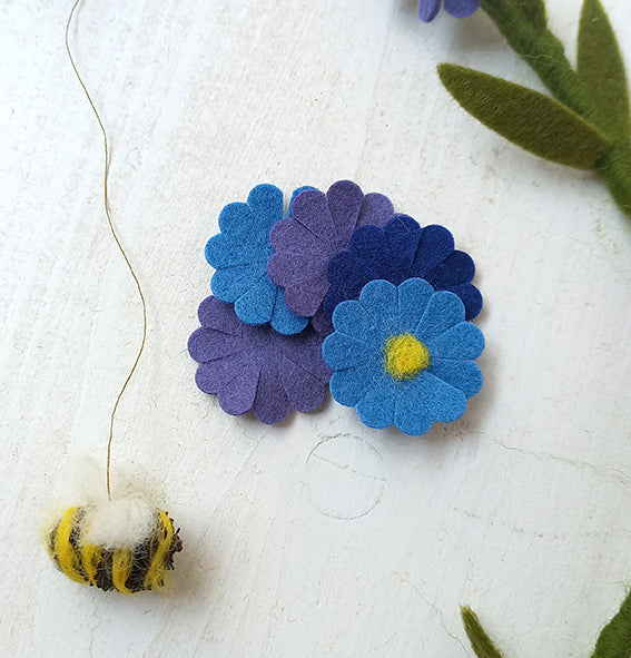 Zomerse bijen mobile